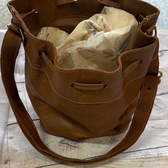 Sseko Tan Leather Drawstring Shoulder Bag - Picture 2 of 4